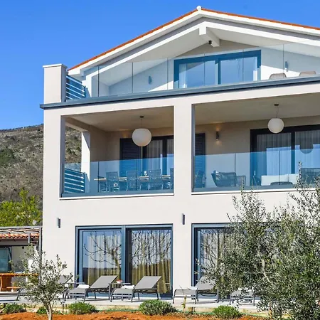 Mediterranean Sunset Villa *